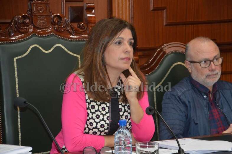 La alcaldesa Carmen Hernández, en el Pleno del pasado mes de abril (Foto TA)